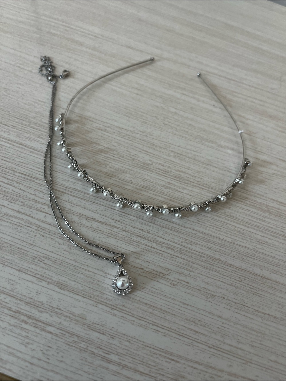 David's Bridal Silver Pearl and Crystal Headband with Pendant Necklace